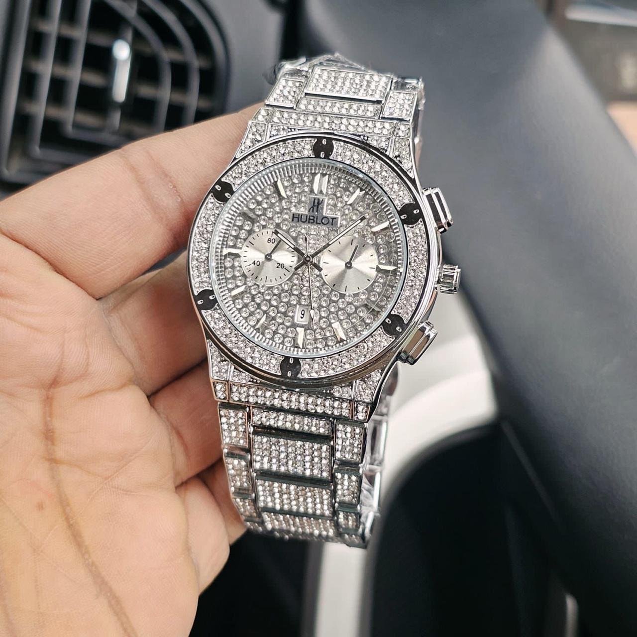 Hublot Big Bang Full Diamond watch For Men's | Gold