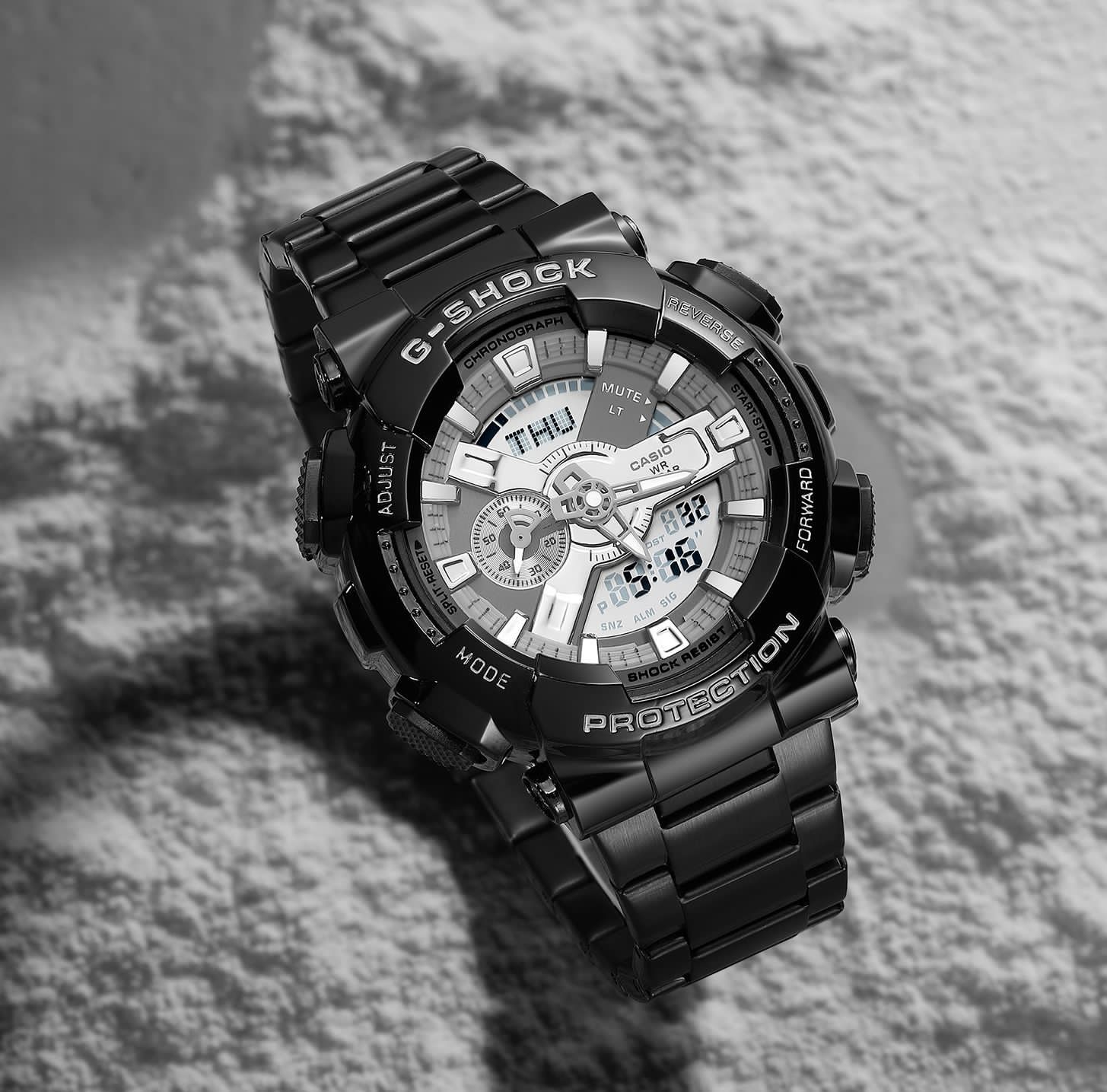Casio G-Shock Premium Analog-Digital Black Edition