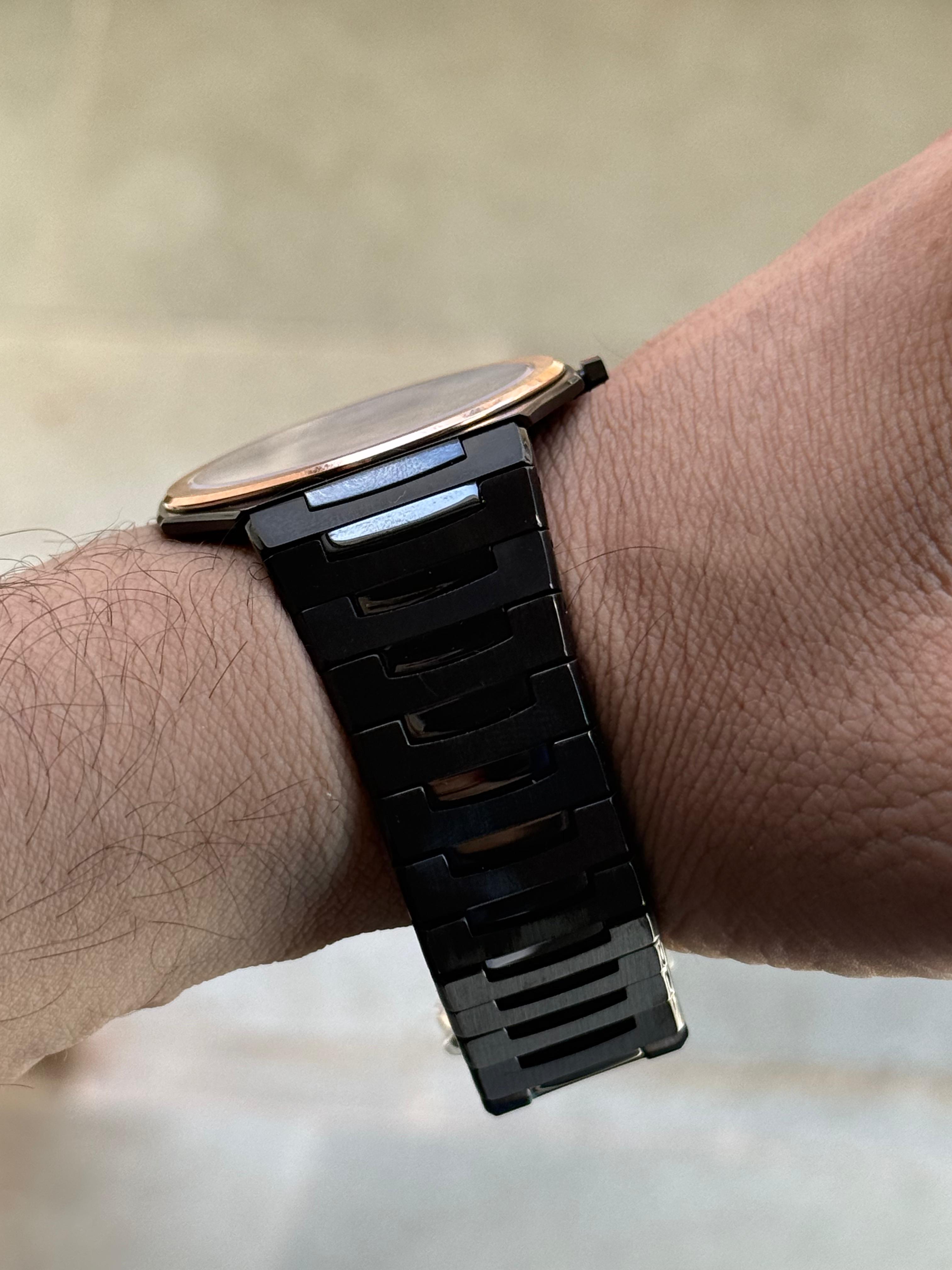 Ultra Slim Sapphire Black & Rose Gold – Minimalist Edition