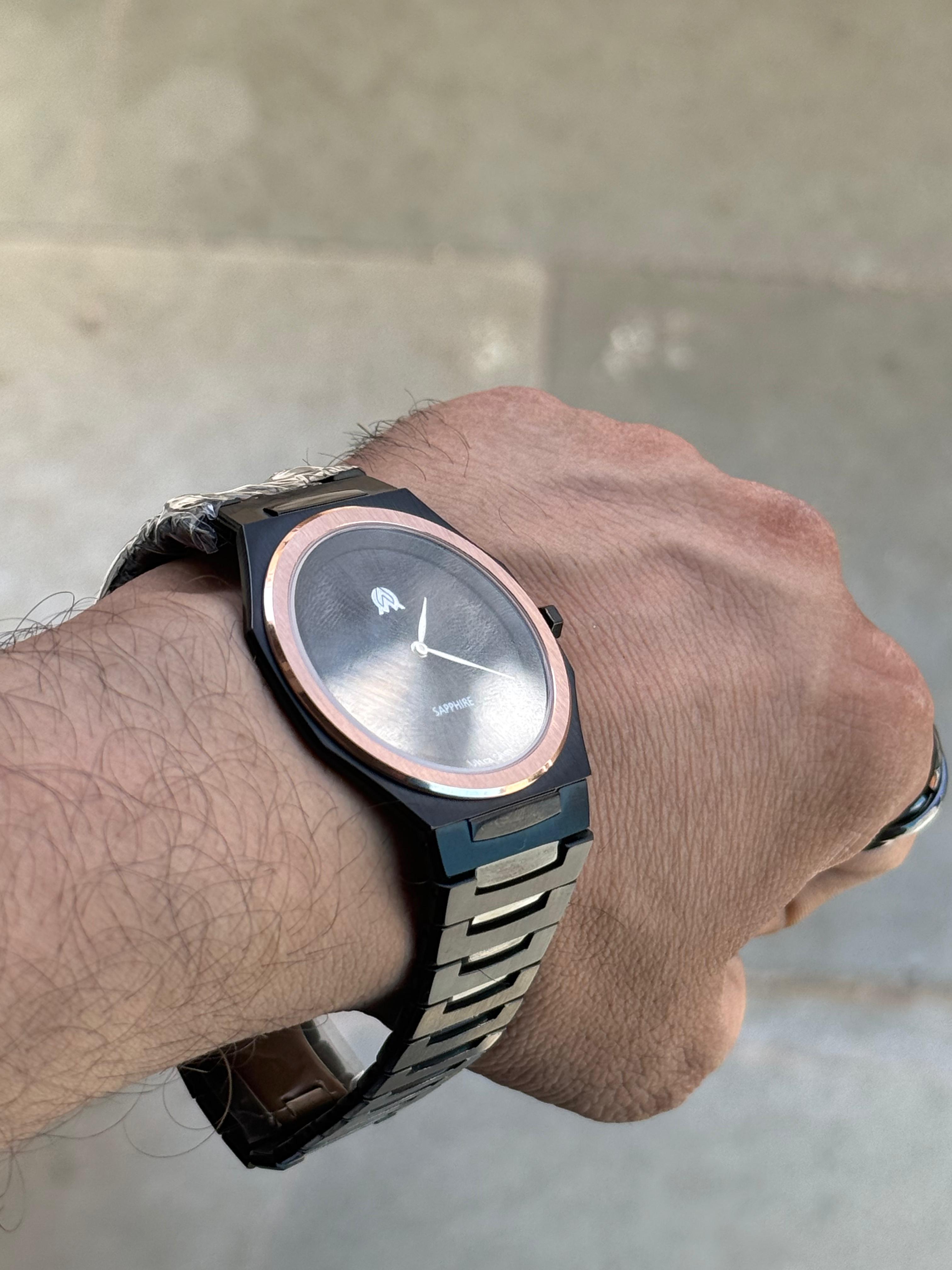 Ultra Slim Sapphire Black & Rose Gold – Minimalist Edition